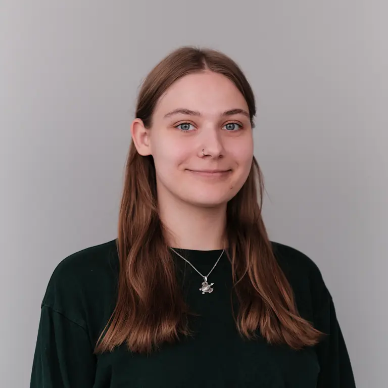 Anna, Office Manager